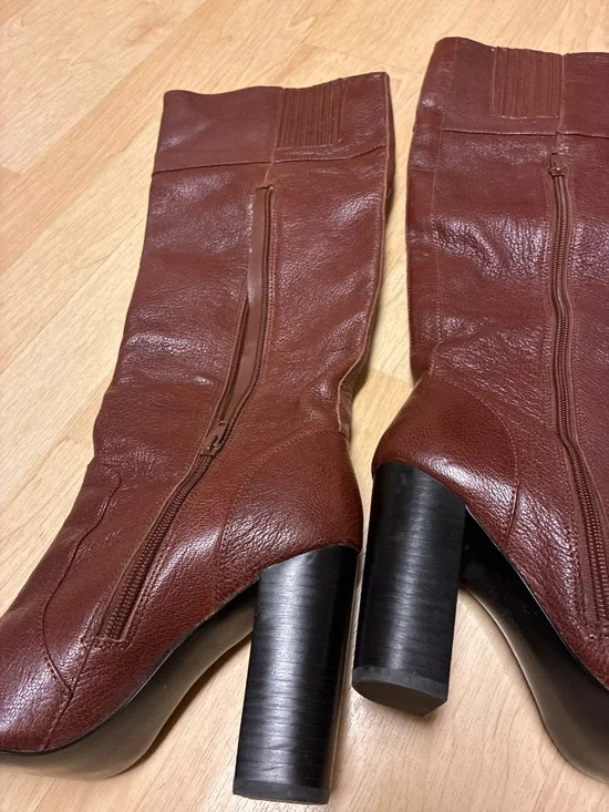 Banana Republic Hello Sole Mate Brown Leather Heel Boots - Picture 3 of 4
